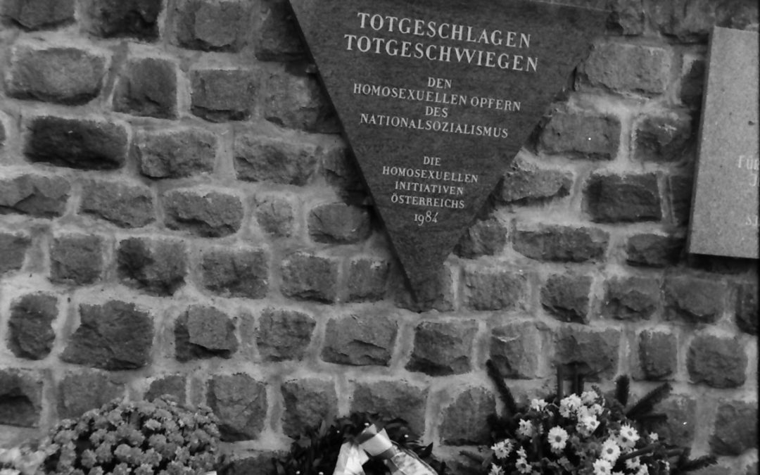 Mauthausen: Erinnerungstafel an KZ-Mauer enthüllt